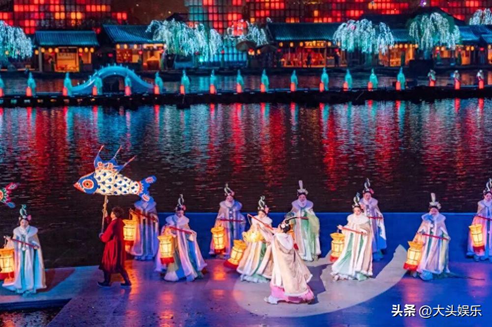 沉浸式文旅爆火！五一彻底扔掉打卡游，直接扎进场景里爽玩
