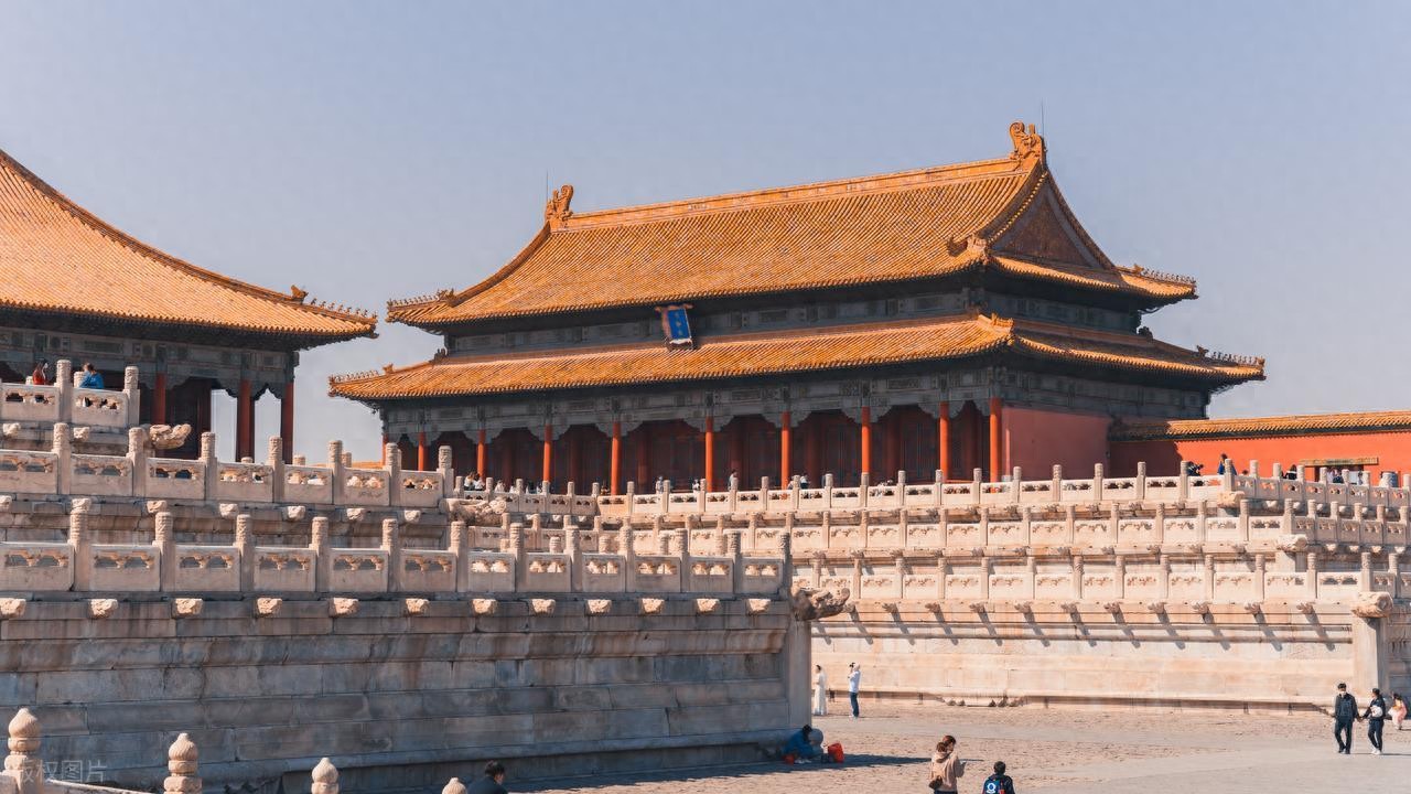 第一次去北京报团旅游多少钱_正规旅行社判断标准_旅行社资质